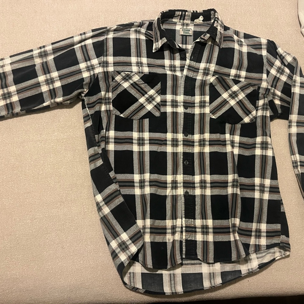 Ozark Trail Vintage Men’s Navy, Brown, and Khaki Flannel Size L